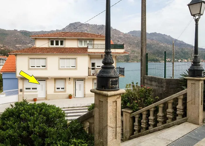 Paseo Do Mar 2 * Ézaro